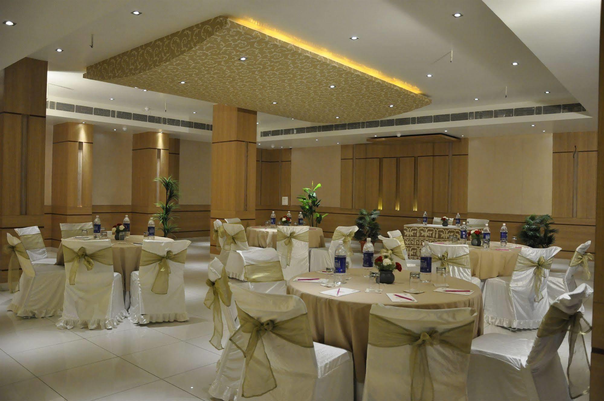 Jaipur Cm-A Luxury Boutique Hotel Εστιατόριο φωτογραφία